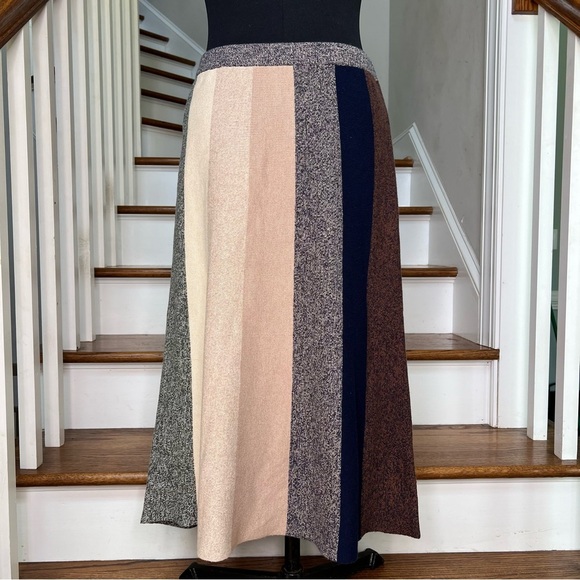 BCBGMaxAzria Dresses & Skirts - BCBGMaxAzria Cotton Blend Striped Skirt